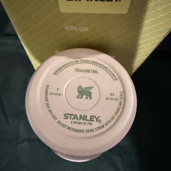 New Stanley 30oz  HK Pink Kitty Teddy Bear Cake Loving Adorable Tumbler - Picture 10 of 11